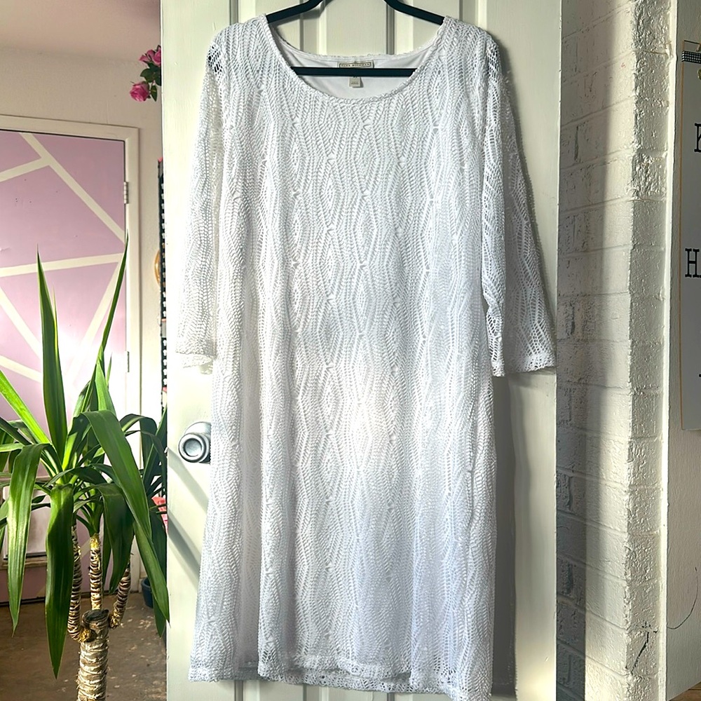 White dress Dana Buchman